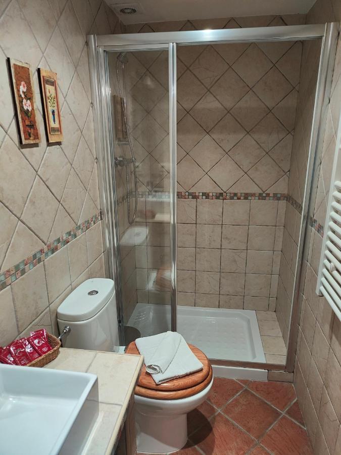 Casa Vieja Tabanera A 8 Min De Segoia Pension Tabanera del Monte Buitenkant foto
