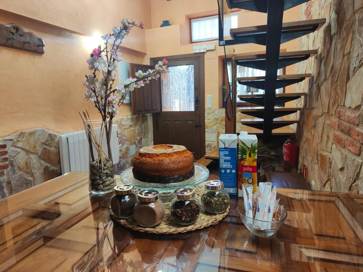 Casa Vieja Tabanera A 8 Min De Segoia Pension Tabanera del Monte Buitenkant foto